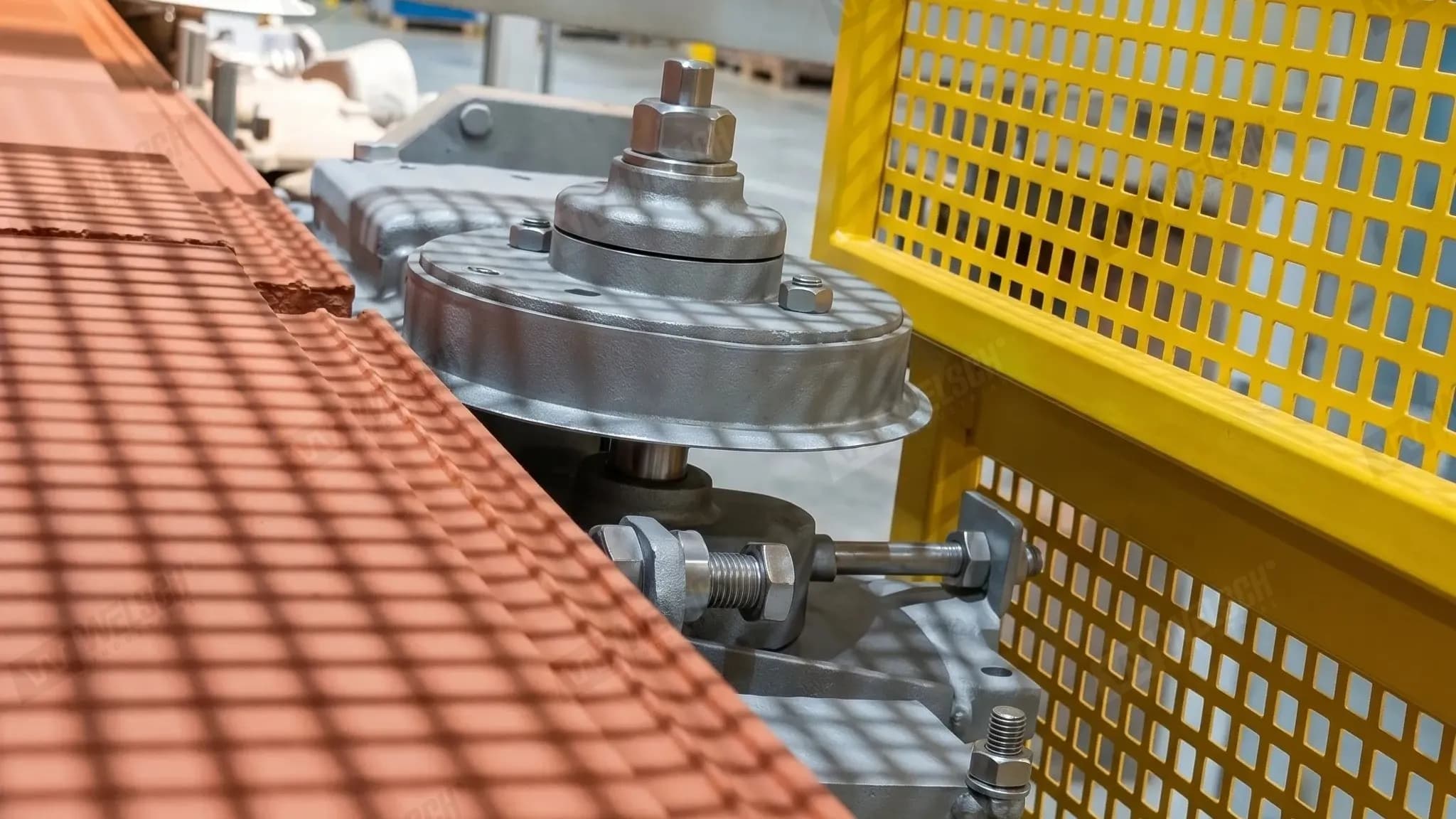 Main Tile & Universal Demolding Machines - Thumbnail 3
